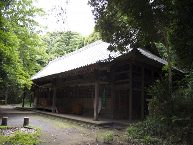 八菅神社