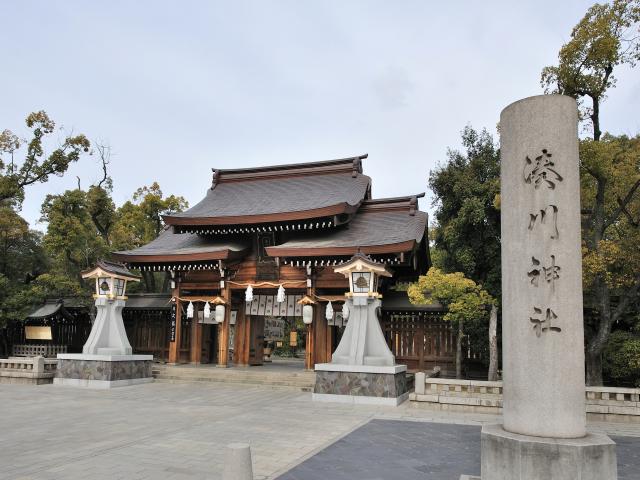 湊川神社
